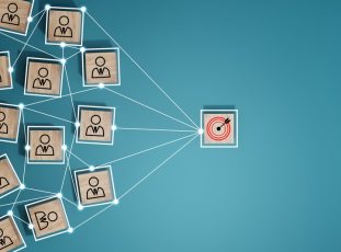 Red,Dartboard,And,Black,Arrow,Connection,Linkage,With,Human,Icon